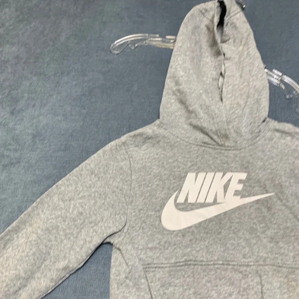 Nike Hoodie Kids Small Gray Swoosh Logo Kangaroo‎ Pocket Long Sleeve Pullover